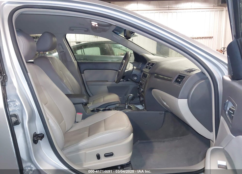 2011 FORD FUSION VIN: 3FAHP0JGXBR150586
