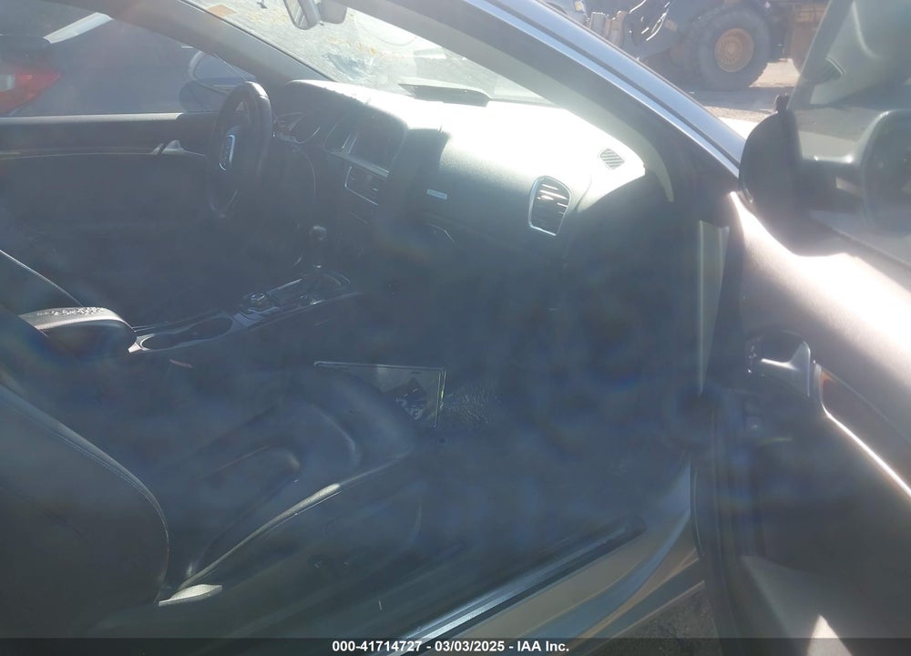 2010 AUDI A5 2.0T PREMIUM VIN: WAULFAFR1AA036568