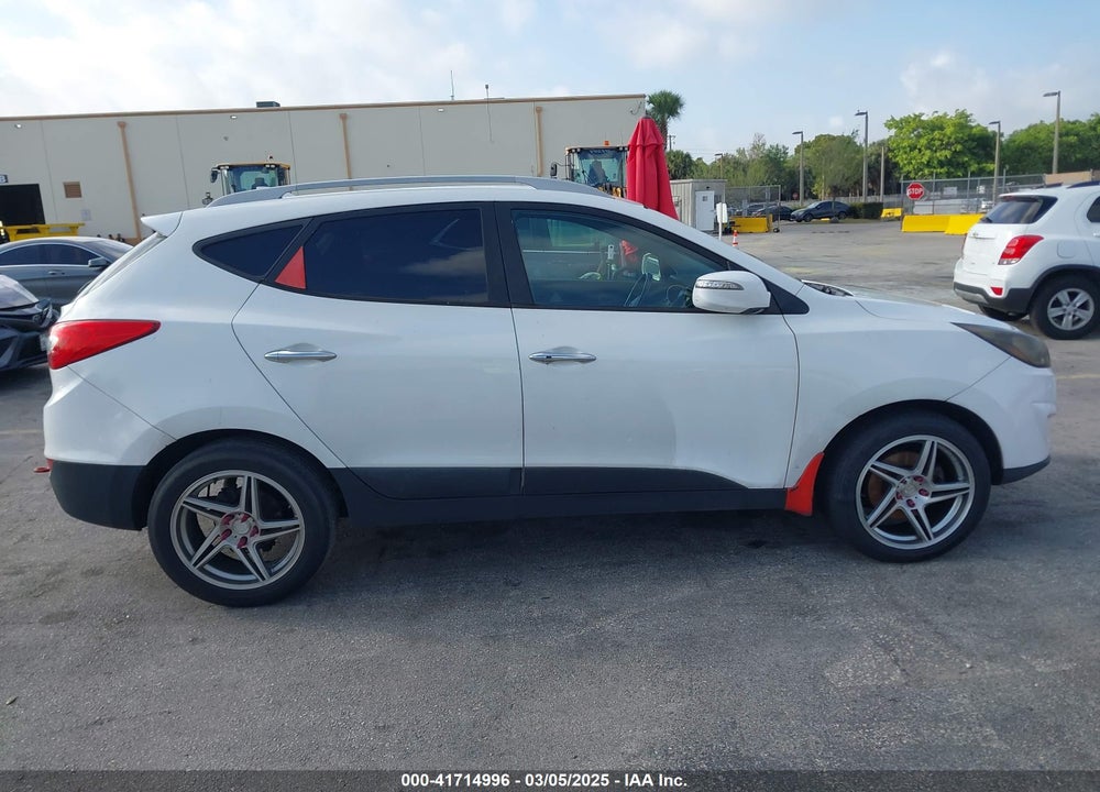 2015 HYUNDAI TUCSON LIMITED VIN: KM8JU3AG2FU116979