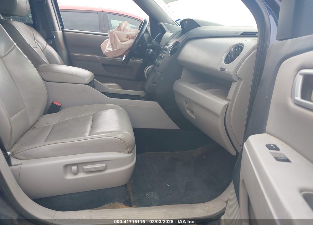 2013 HONDA PILOT VIN: 5FNYF3H51DB016542