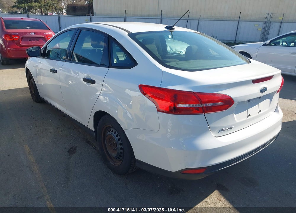 2015 FORD FOCUS VIN: 1FADP3E28FL386124
