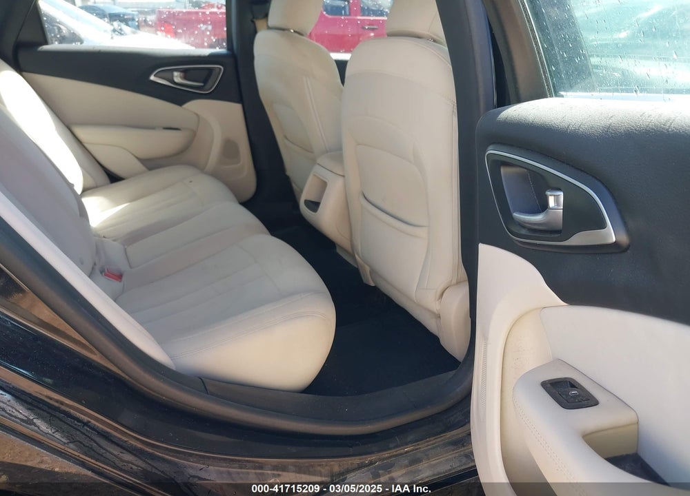2016 CHRYSLER 200 VIN: 1C3CCCAB7GN176003
