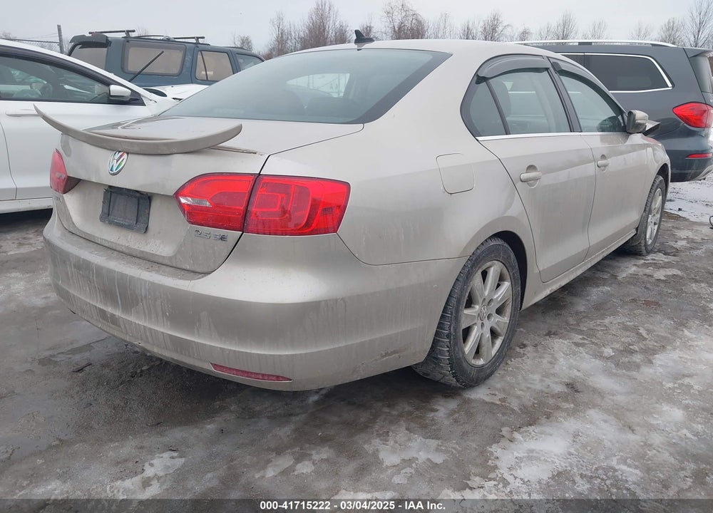 2013 VOLKSWAGEN JETTA VIN: 3VWDP7AJXDM239407