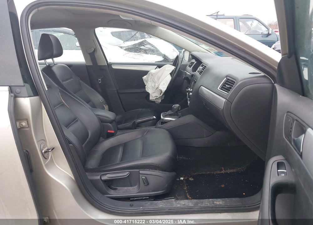 2013 VOLKSWAGEN JETTA VIN: 3VWDP7AJXDM239407