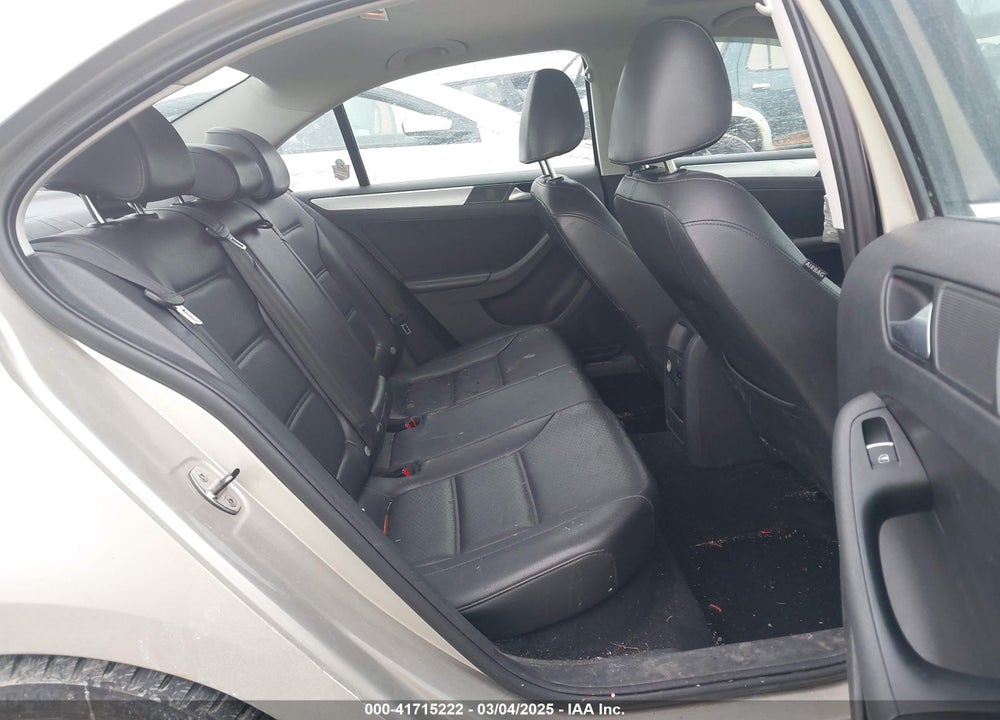 2013 VOLKSWAGEN JETTA VIN: 3VWDP7AJXDM239407