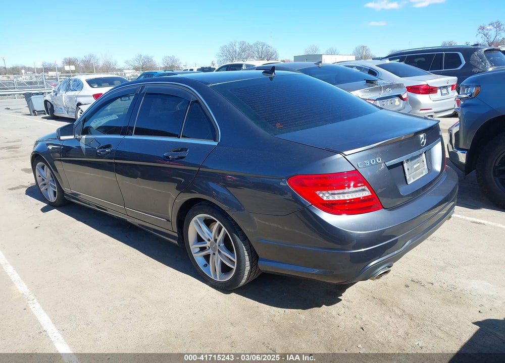 2013 MERCEDES-BENZ C 300 VIN: WDDGF8AB7DR263539