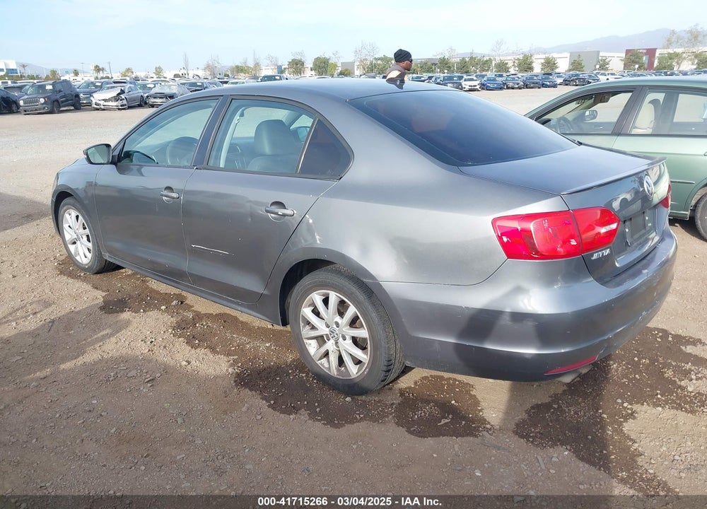 2012 VOLKSWAGEN JETTA VIN: 3VWDP7AJ7CM371023