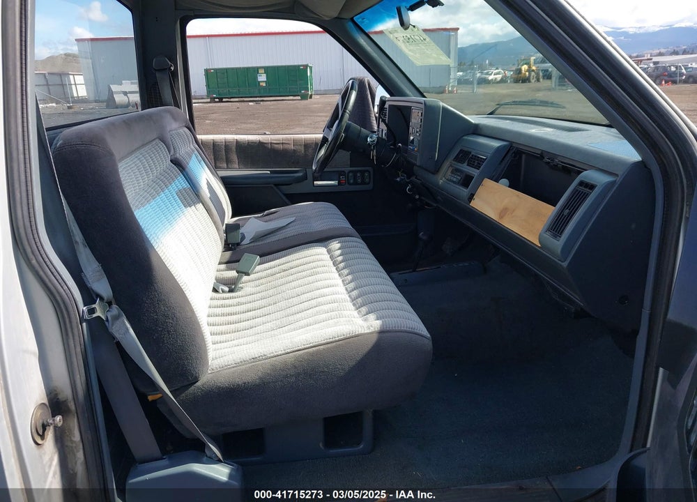 1990 CHEVROLET GMT-400 K1500 VIN: 1GCDK14K8LZ260112