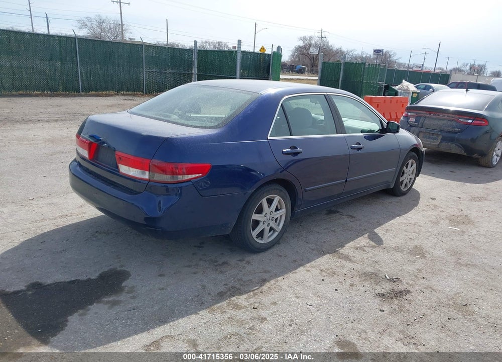 2004 HONDA ACCORD 2.4 EX VIN: JHMCM56704C005799