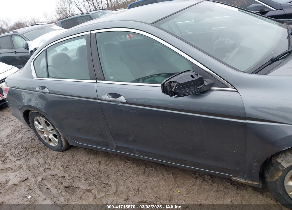 2008 HONDA ACCORD 2.4 LX-P VIN: 1HGCP26488A052109