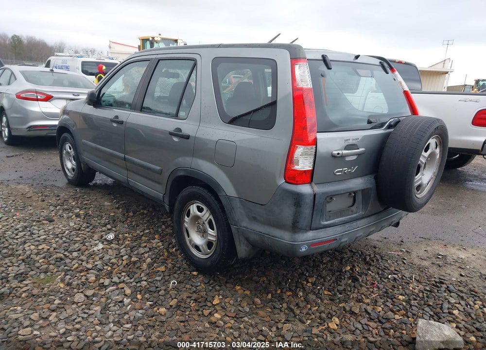 2005 HONDA CR-V VIN: SHSRD68575U308301