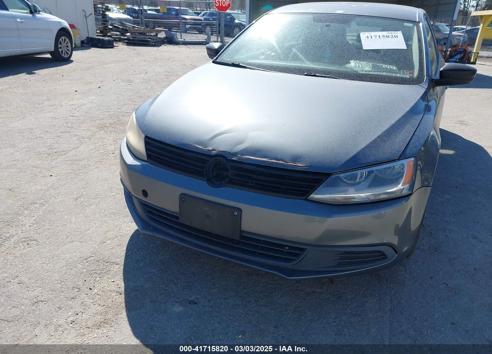 2014 VOLKSWAGEN JETTA VIN: 3VW2K7AJ1EM329682
