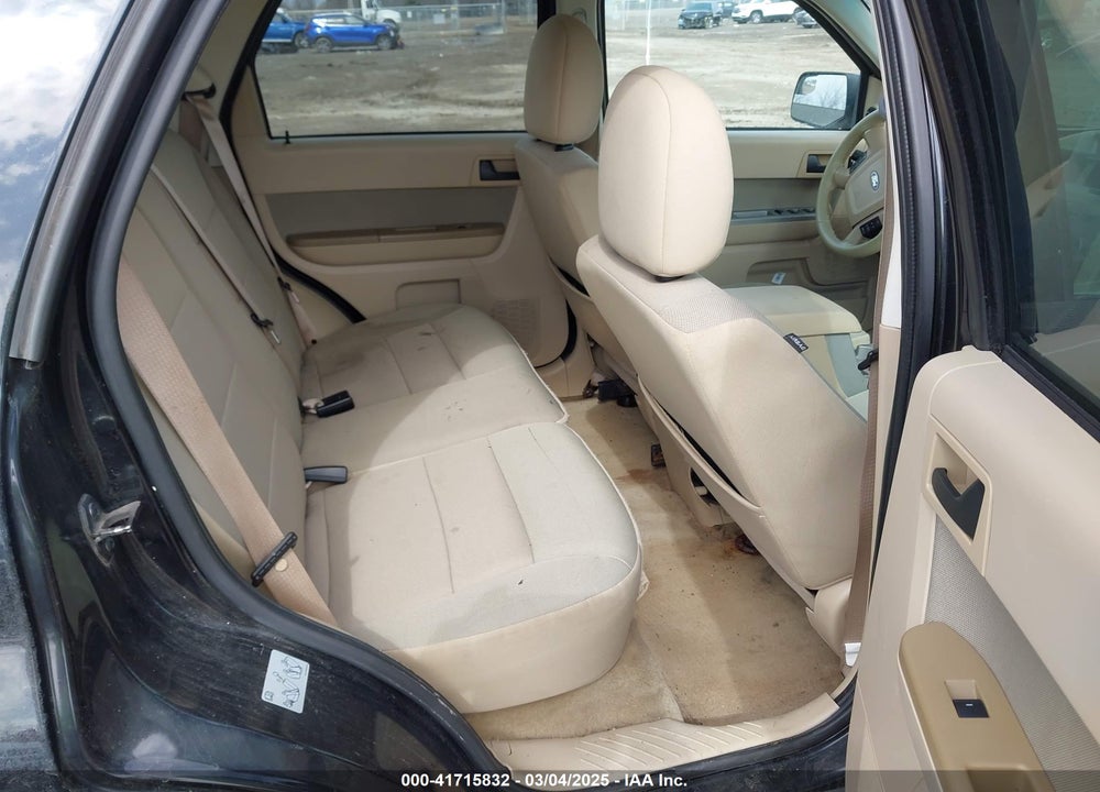 2011 FORD ESCAPE VIN: 1FMCU0D76BKC66697