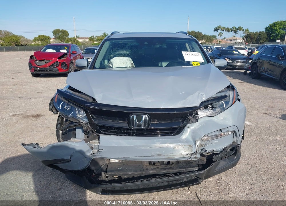 2022 HONDA PILOT VIN: 5FNYF6H29NB100195