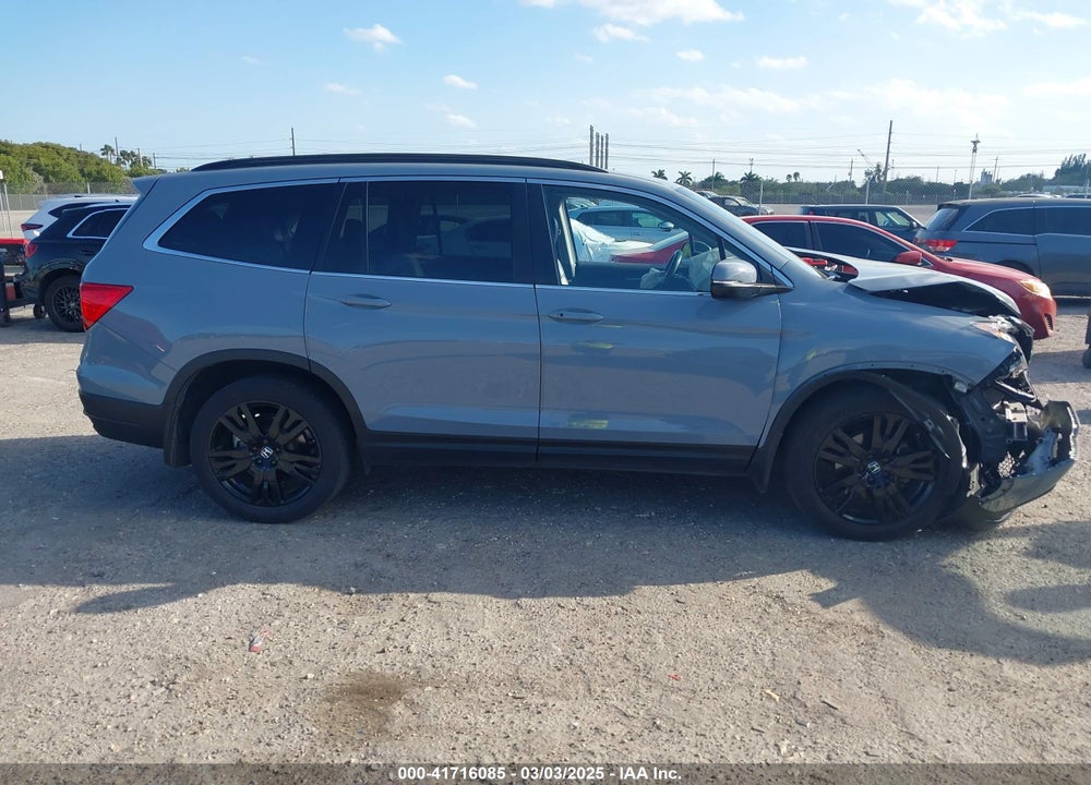 2022 HONDA PILOT VIN: 5FNYF6H29NB100195