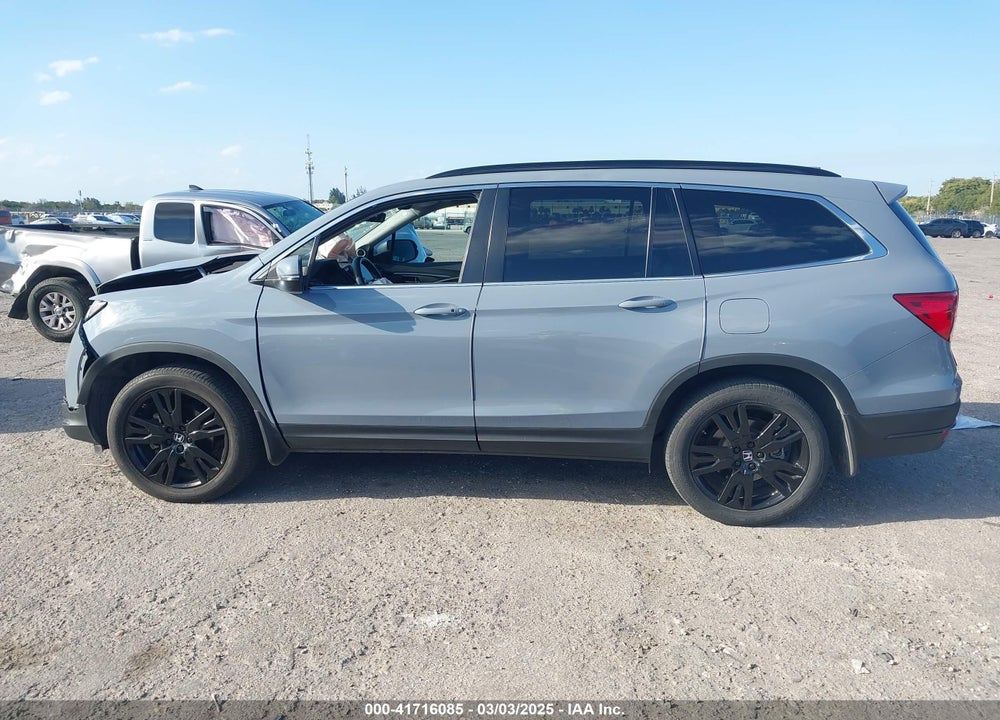 2022 HONDA PILOT VIN: 5FNYF6H29NB100195