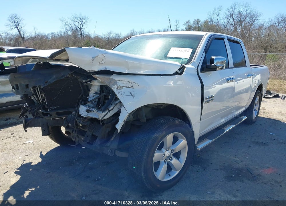 2015 RAM 1500 EXPRESS VIN: 1C6RR6KG1FS762624