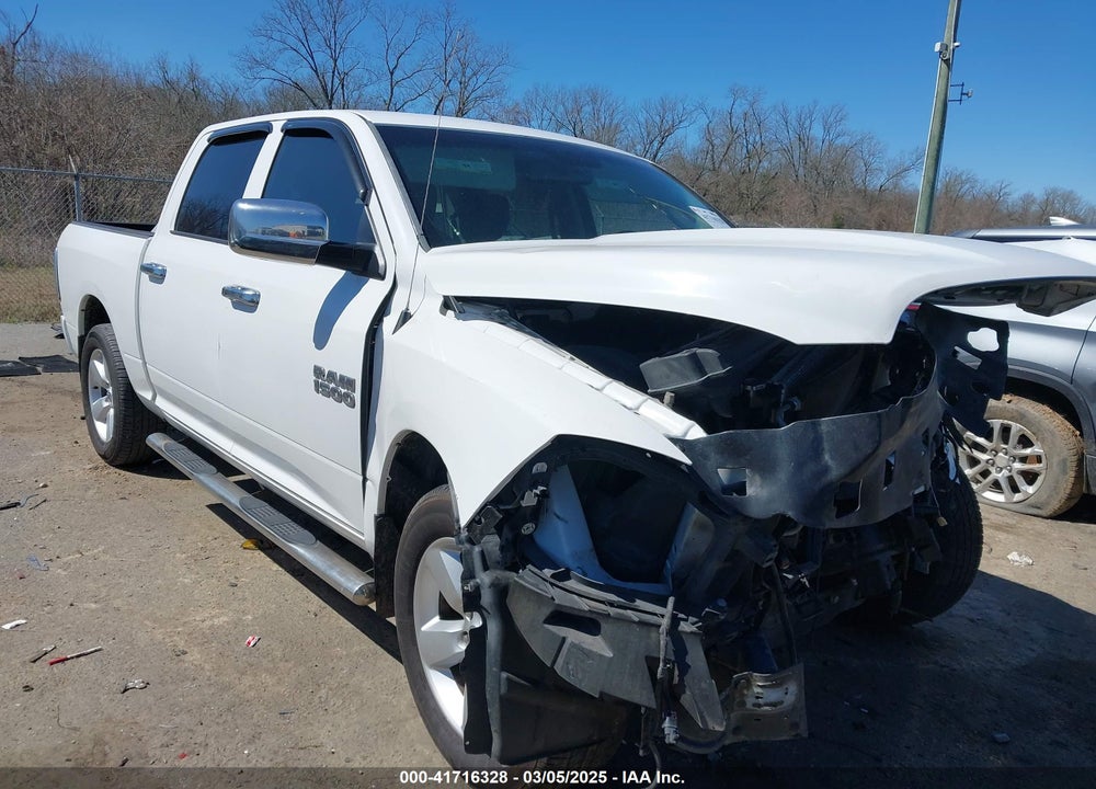 2015 RAM 1500 EXPRESS VIN: 1C6RR6KG1FS762624