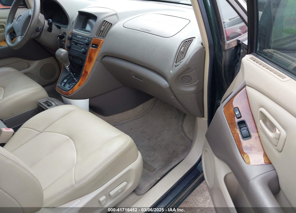 2000 LEXUS RX 300 VIN: JT6HF10U9Y0111367