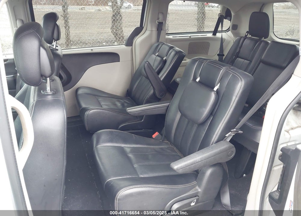 2014 CHRYSLER TOWN & COUNTRY TOURING VIN: 2C4RC1BG2ER330234