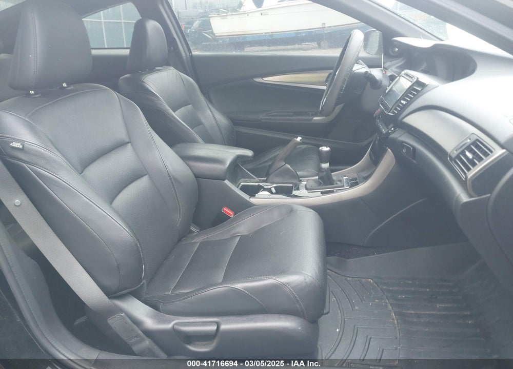 2016 HONDA ACCORD VIN: 1HGCT2A8XGA005037