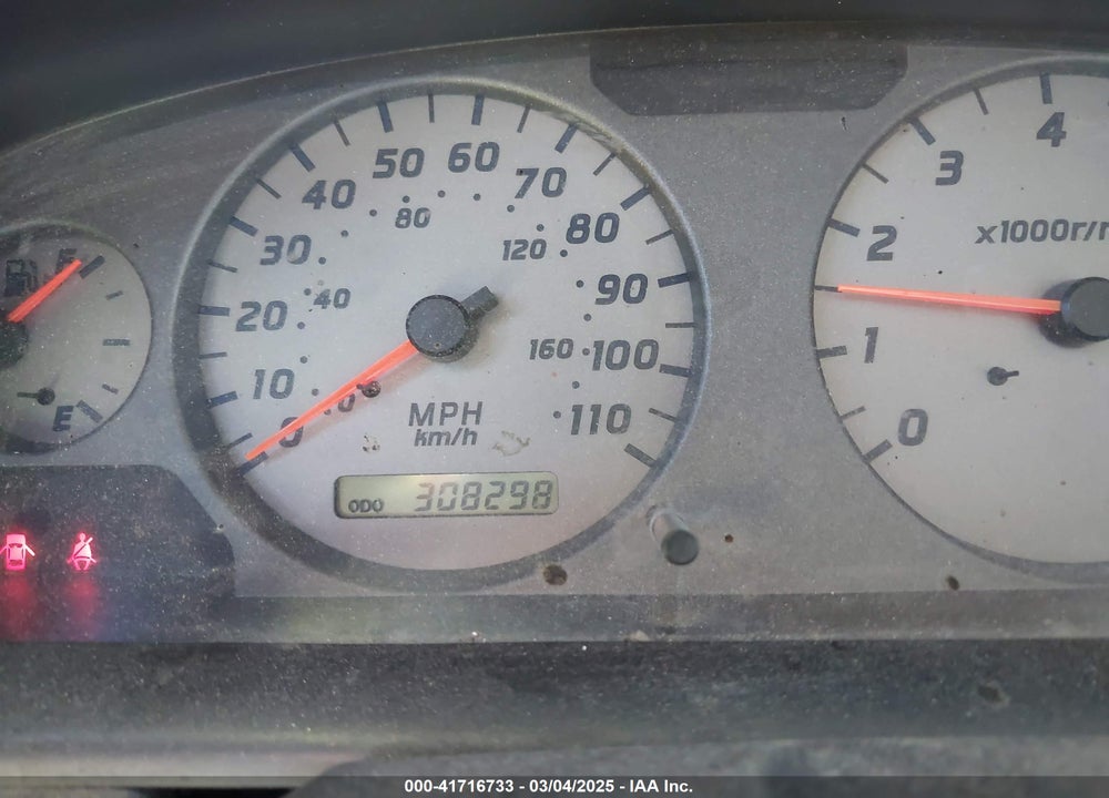 2001 NISSAN FRONTIER VIN: 1N6ED26T31C335077