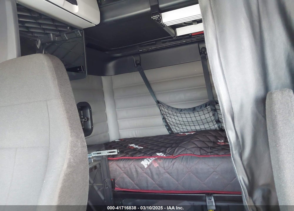 2024 FREIGHTLINER NEW CASCADIA 126 VIN: 3AKJHHDV2RSVM4526
