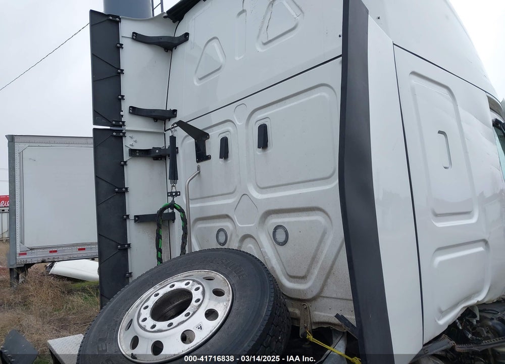 2024 FREIGHTLINER NEW CASCADIA 126 VIN: 3AKJHHDV2RSVM4526