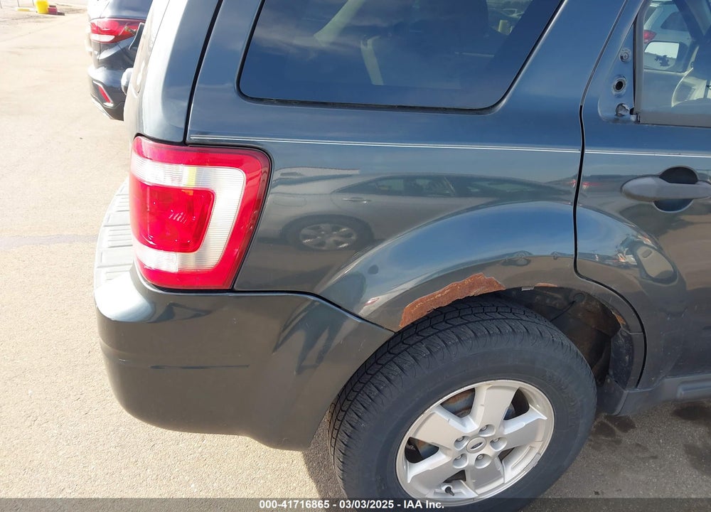 2008 FORD ESCAPE XLT VIN: 1FMCU03Z78KE01472