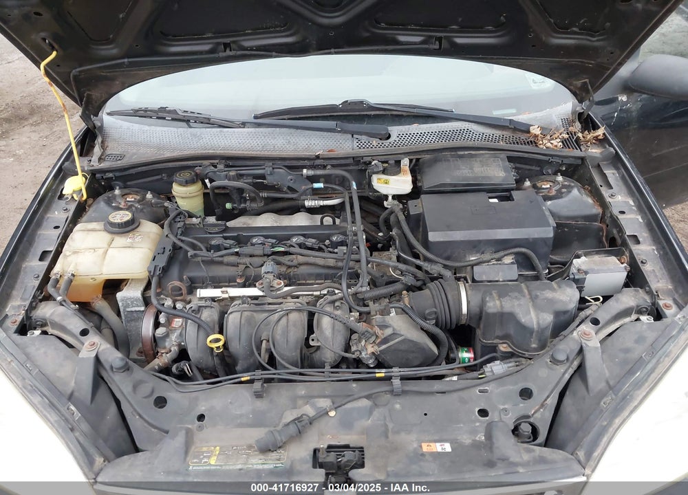 2005 FORD FOCUS ZX3 VIN: 3FAFP31N15R145630