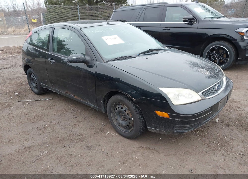 2005 FORD FOCUS ZX3 VIN: 3FAFP31N15R145630