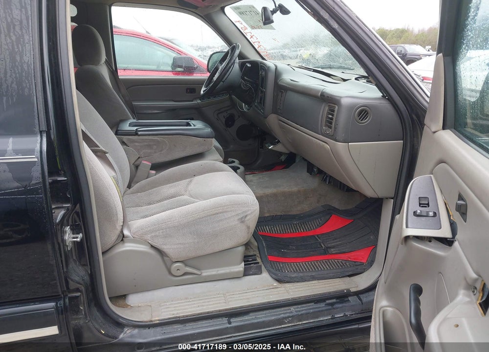 2005 CHEVROLET SUBURBAN 1500 VIN: 3GNEC16Z65G152920