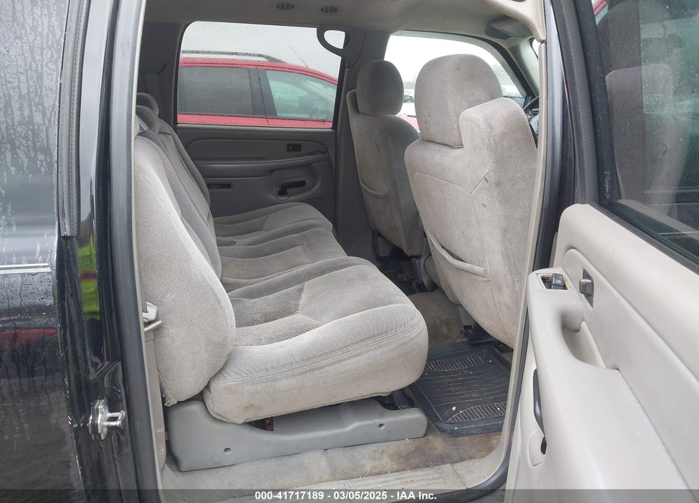 2005 CHEVROLET SUBURBAN 1500 VIN: 3GNEC16Z65G152920