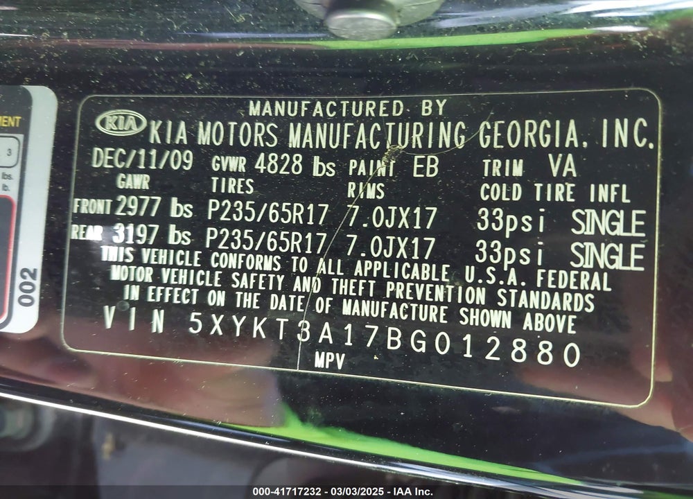 2011 KIA SORENTO LX VIN: 5XYKT3A17BG012880