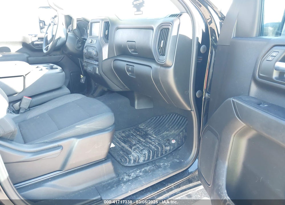 2024 CHEVROLET SILVERADO 2500HD 4WD STANDARD BED CUSTOM VIN: 1GC4YME72RF112042