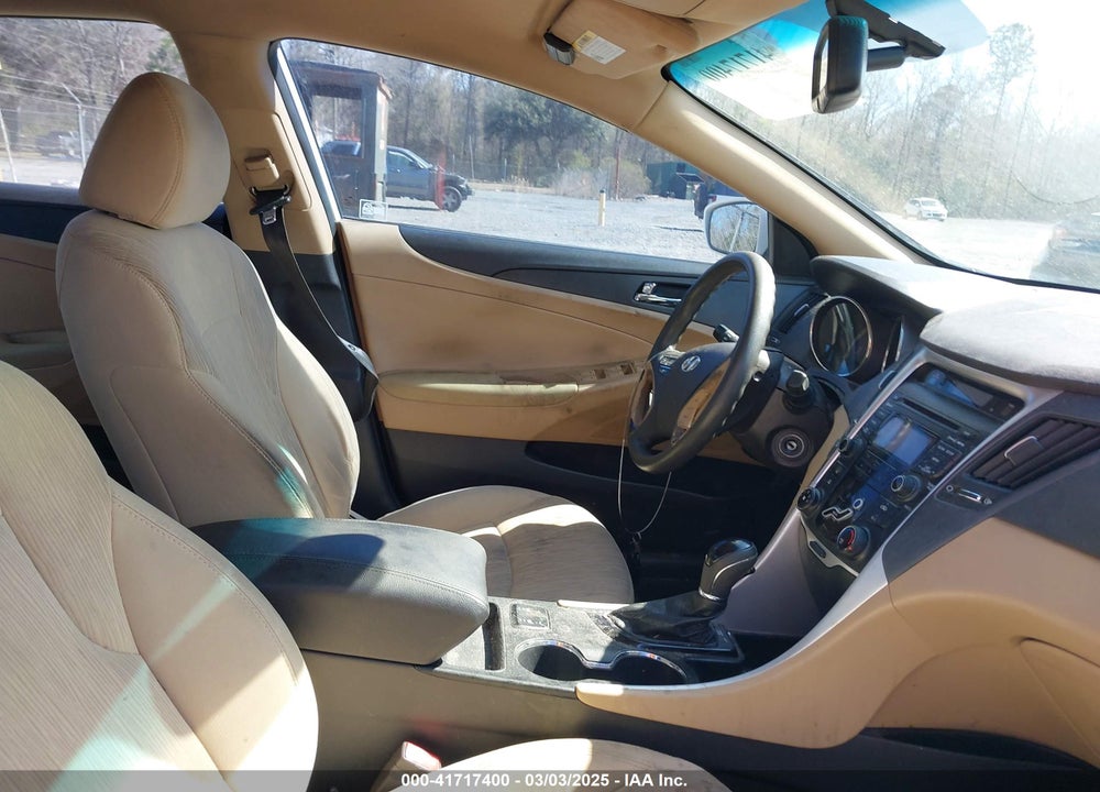 2013 HYUNDAI SONATA VIN: 5NPEB4AC3DH673812