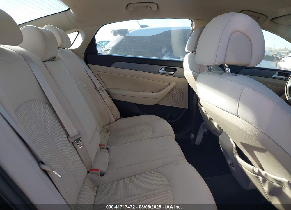 2015 HYUNDAI SONATA VIN: 5NPE24AA3FH143843