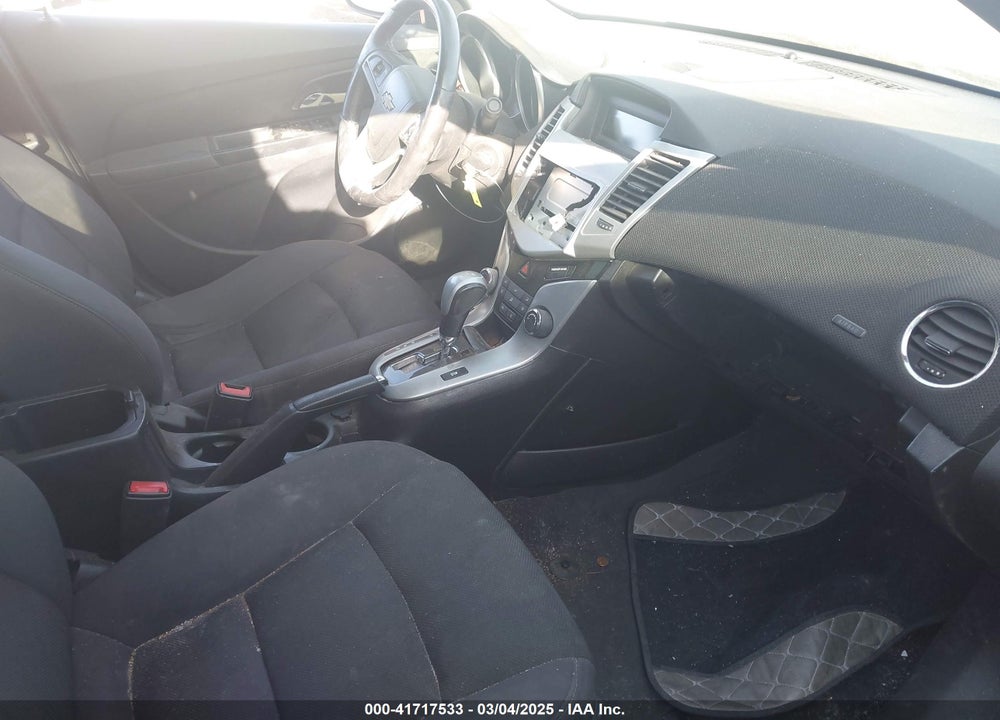 2014 CHEVROLET CRUZE VIN: 1G1PC5SB5E7121826