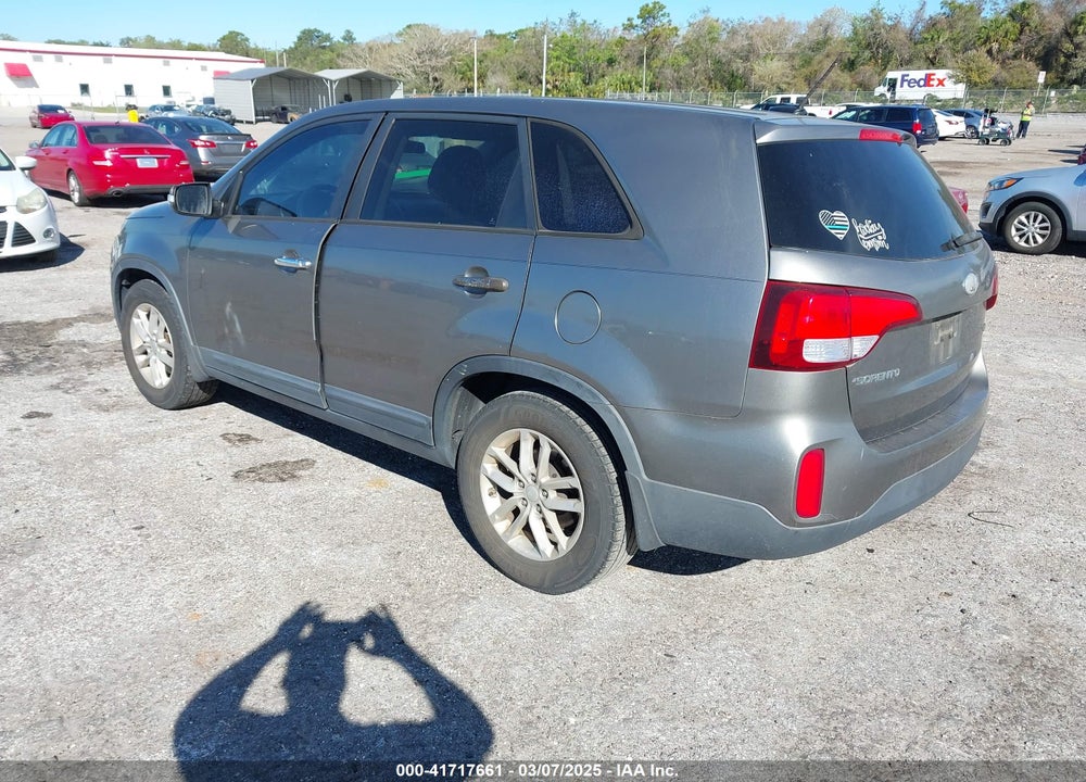 2014 KIA SORENTO VIN: 5XYKT3A65EG425669