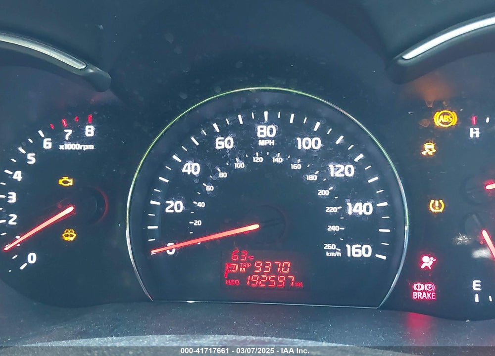 2014 KIA SORENTO VIN: 5XYKT3A65EG425669