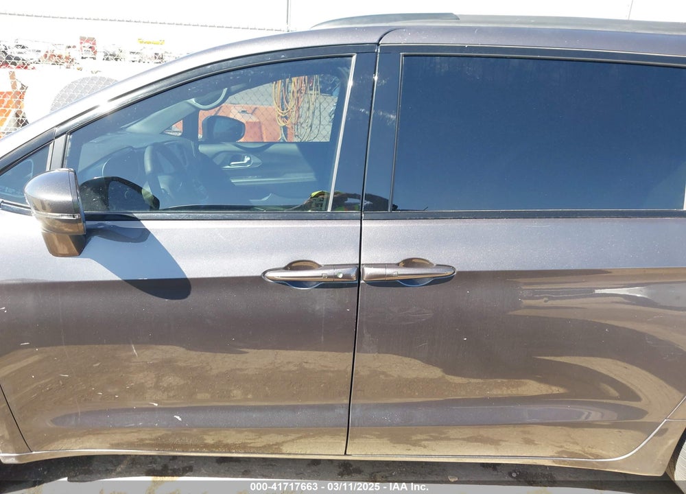 2022 CHRYSLER PACIFICA TOURING L VIN: 2C4RC1BG4NR226019