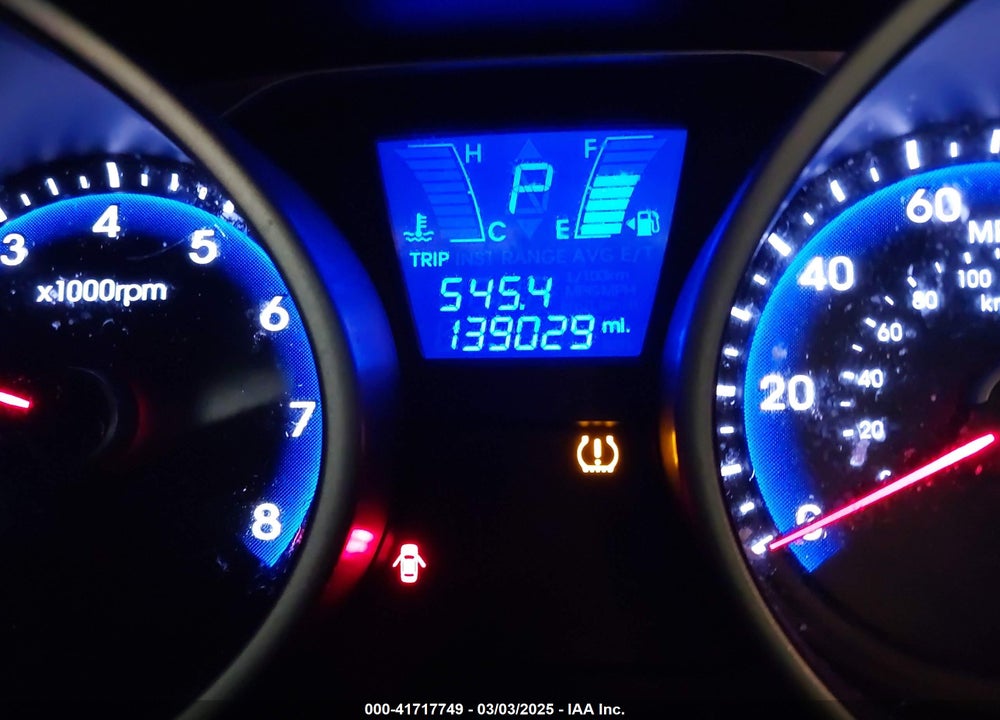 2013 HYUNDAI TUCSON GL VIN: KM8JT3AB7DU593234