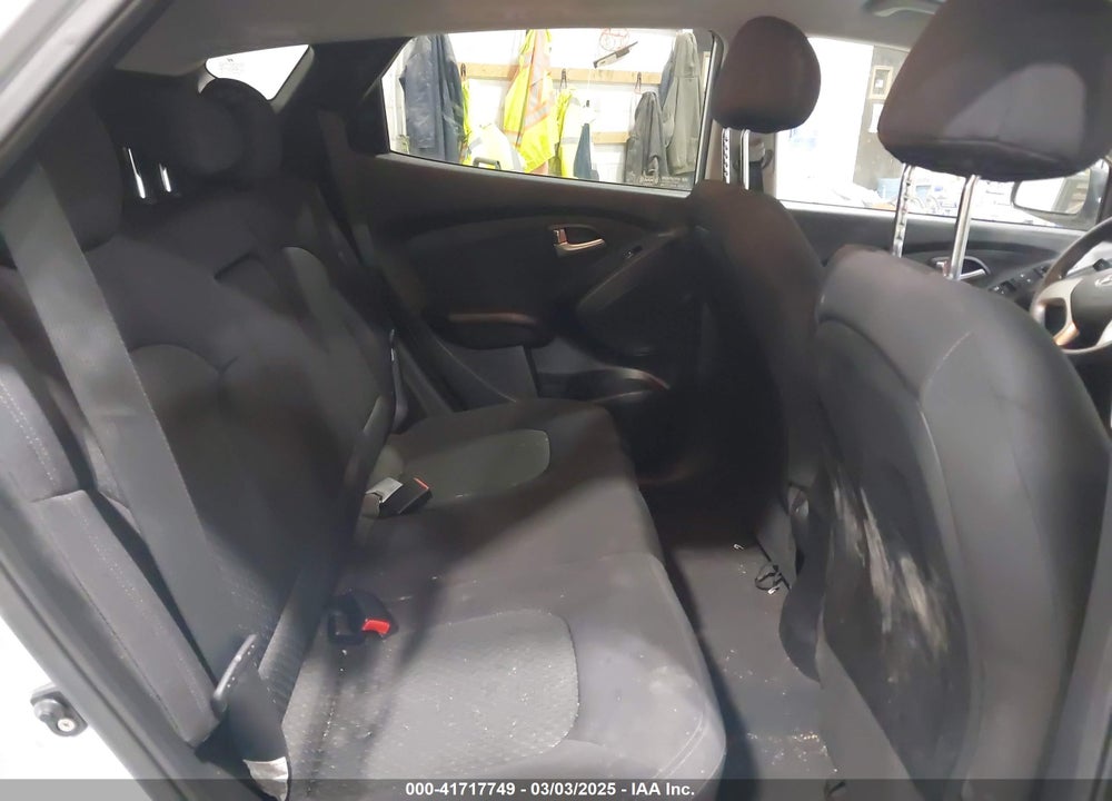 2013 HYUNDAI TUCSON GL VIN: KM8JT3AB7DU593234