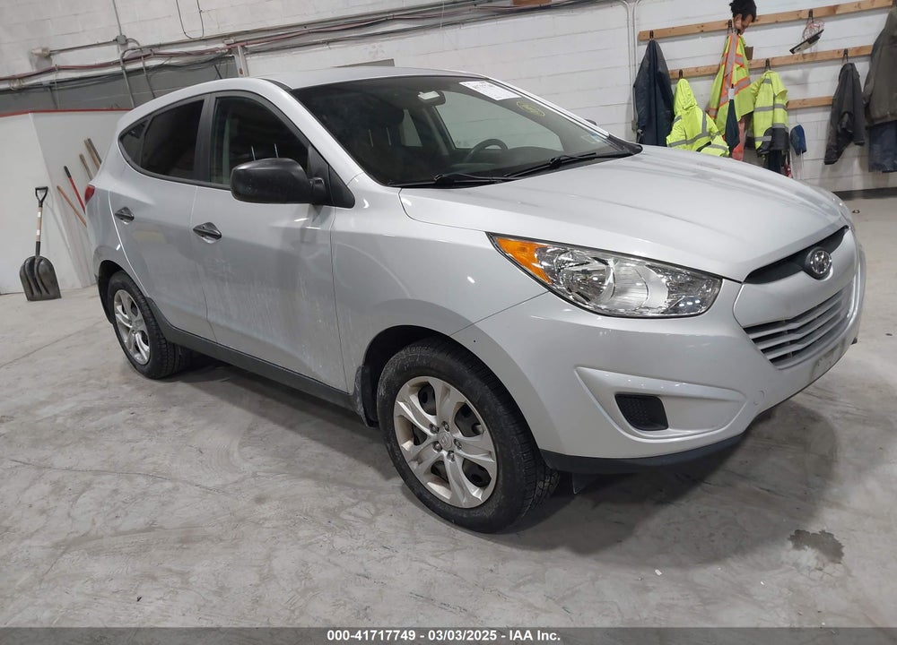2013 HYUNDAI TUCSON GL VIN: KM8JT3AB7DU593234