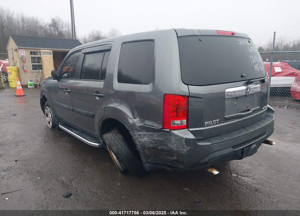 2013 HONDA PILOT LX VIN: 5FNYF4H29DB069663