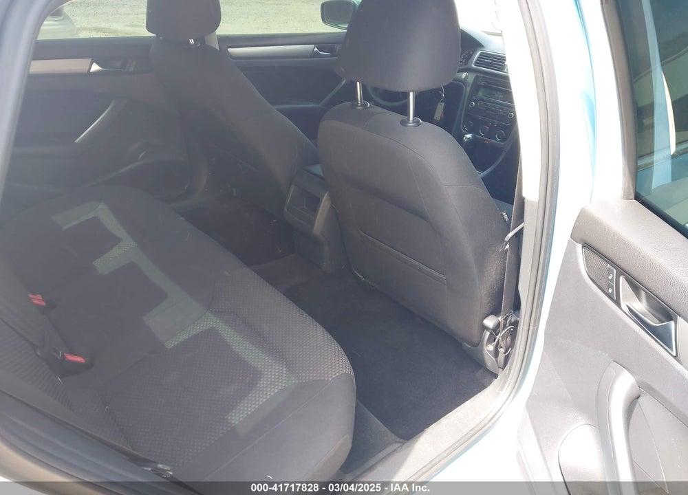 2013 VOLKSWAGEN PASSAT VIN: 1VWAH7A39DC088319