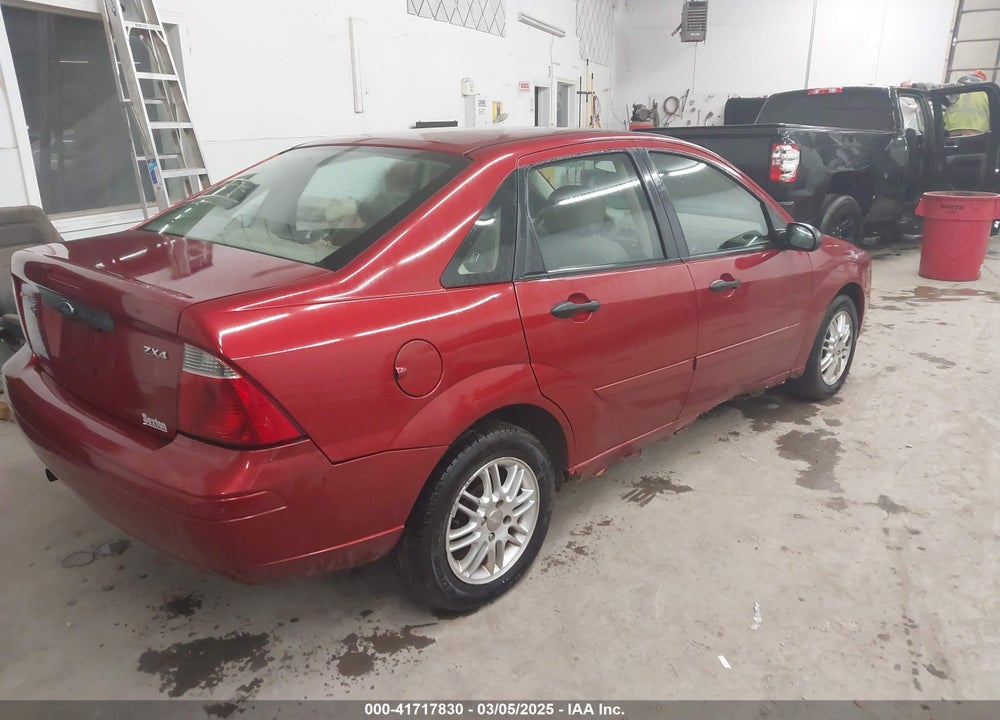 2005 FORD FOCUS VIN: 1FAFP34N05W227048