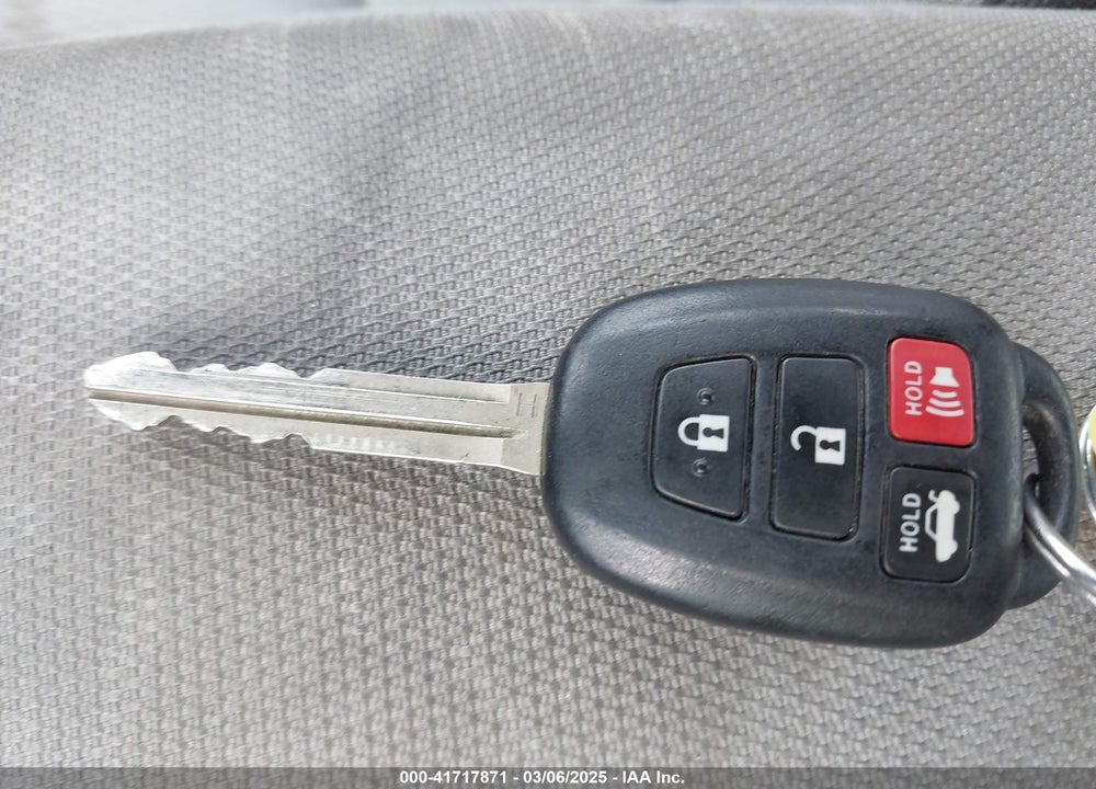 2016 TOYOTA COROLLA VIN: 2T1BURHE2GC658744
