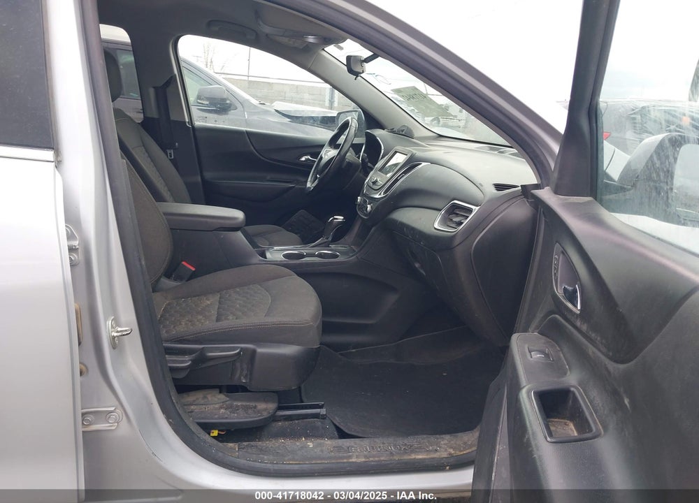 2019 CHEVROLET EQUINOX LT VIN: 2GNAXUEV0K6175541