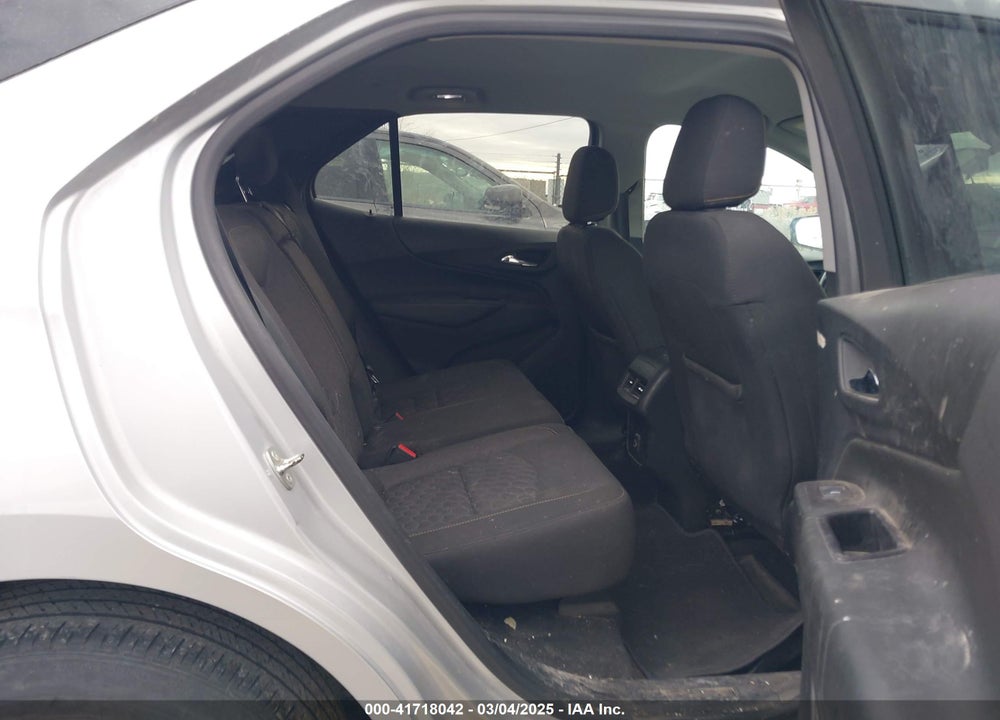 2019 CHEVROLET EQUINOX LT VIN: 2GNAXUEV0K6175541